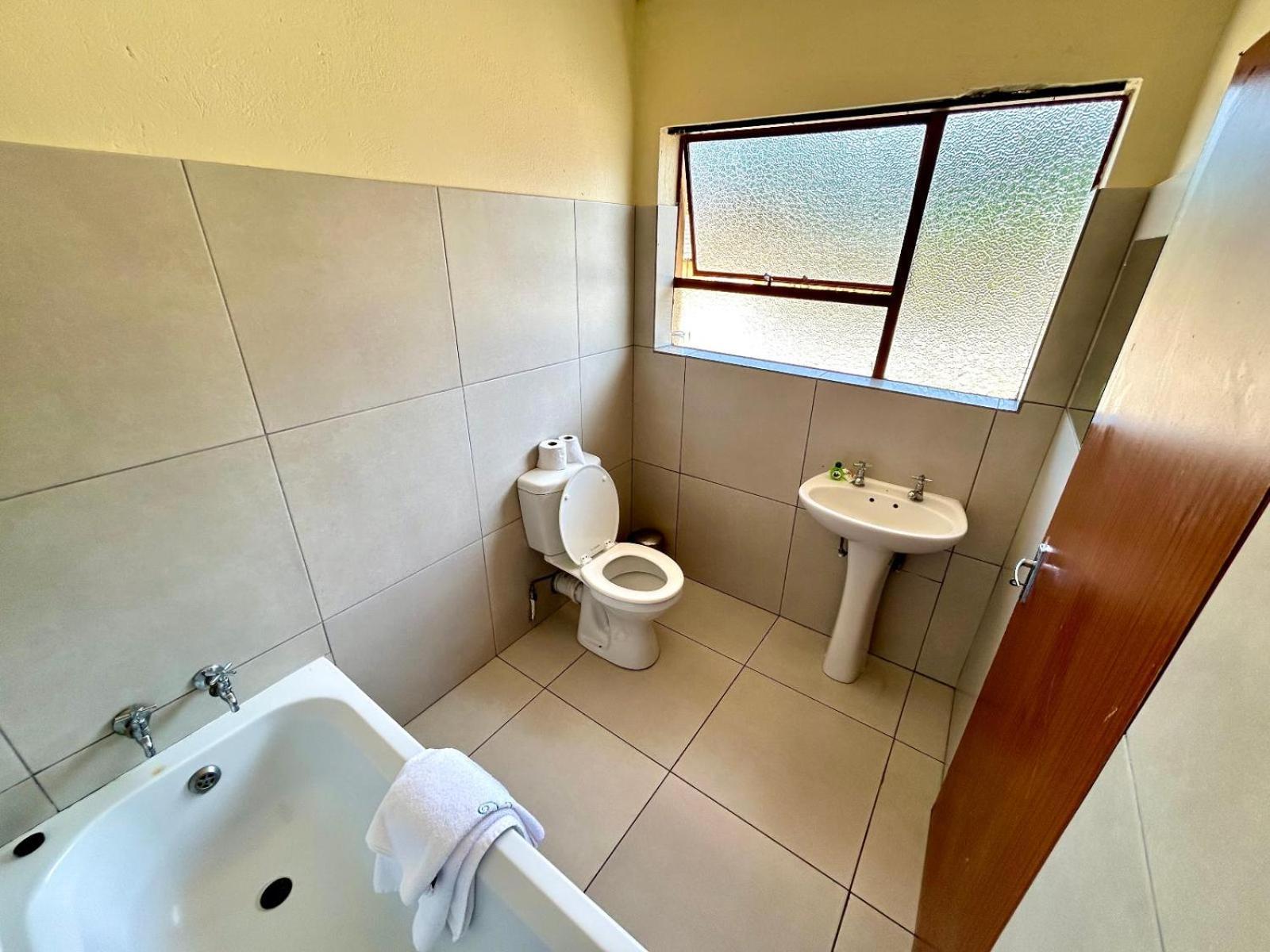 Karibu Leisure Resort Thapane Экстерьер фото